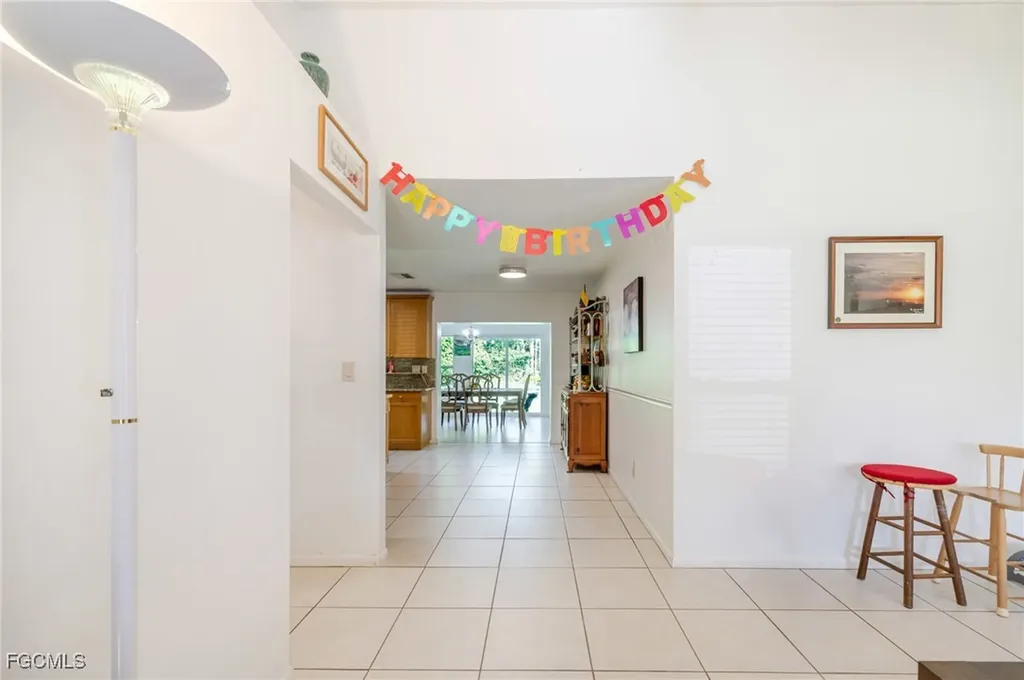 460 3rd Street SW Naples FL 34117