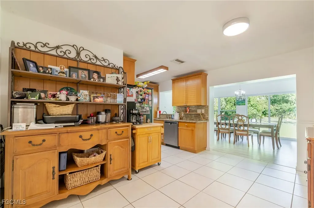 460 3rd Street SW Naples FL 34117