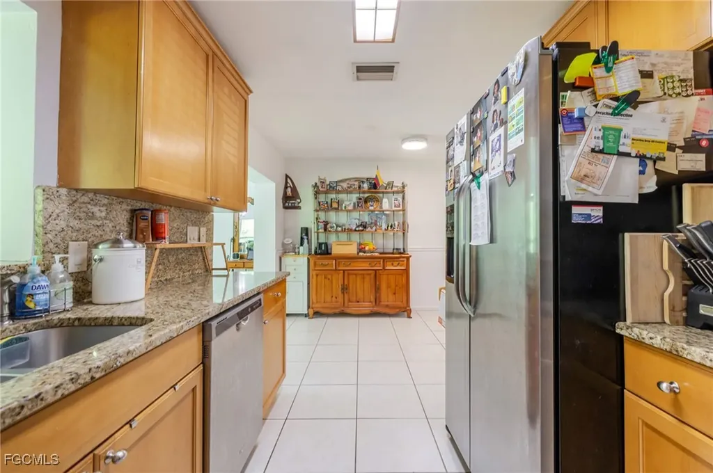 460 3rd Street SW Naples FL 34117