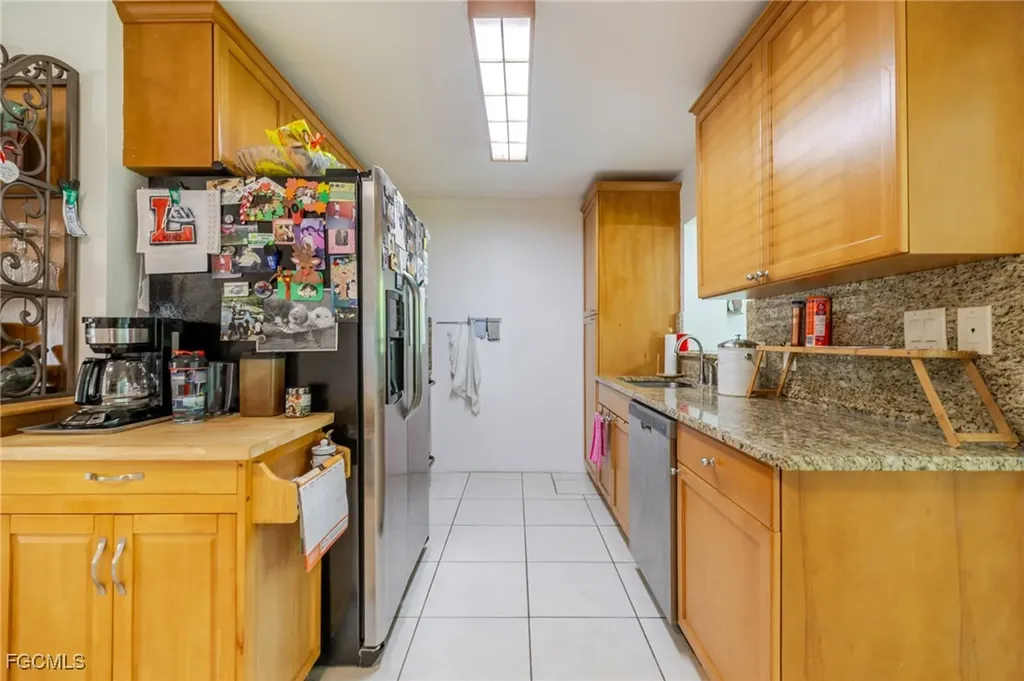 460 3rd Street SW Naples FL 34117
