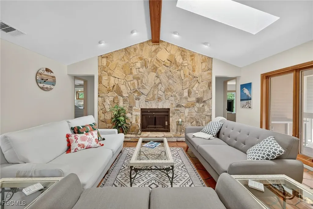 5307 Ladyfinger Lake Road Sanibel FL 33957