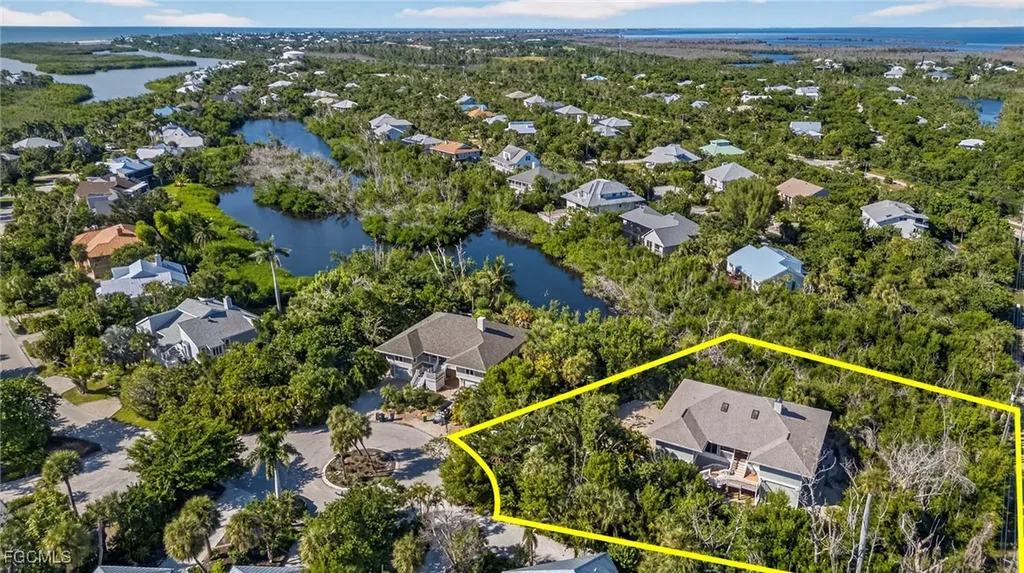 5307 Ladyfinger Lake Road Sanibel FL 33957