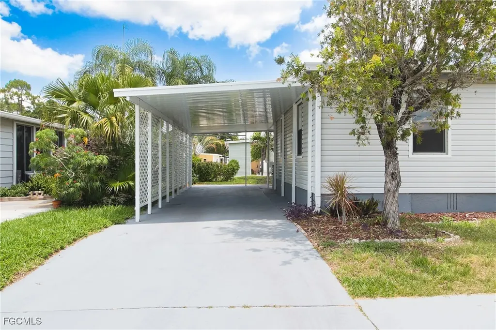 5370 Countryfield Circle Fort Myers FL 33905