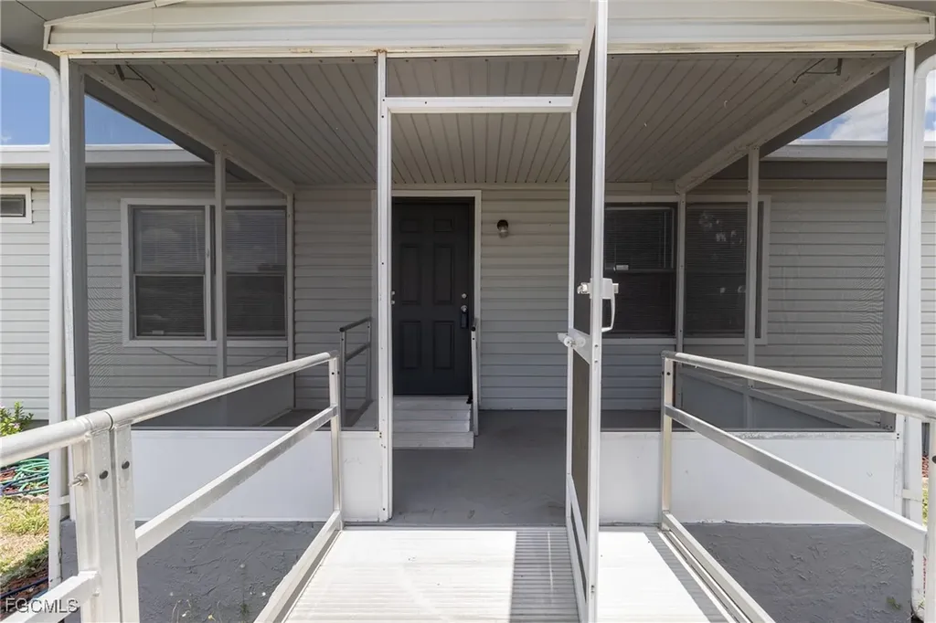 5370 Countryfield Circle Fort Myers FL 33905