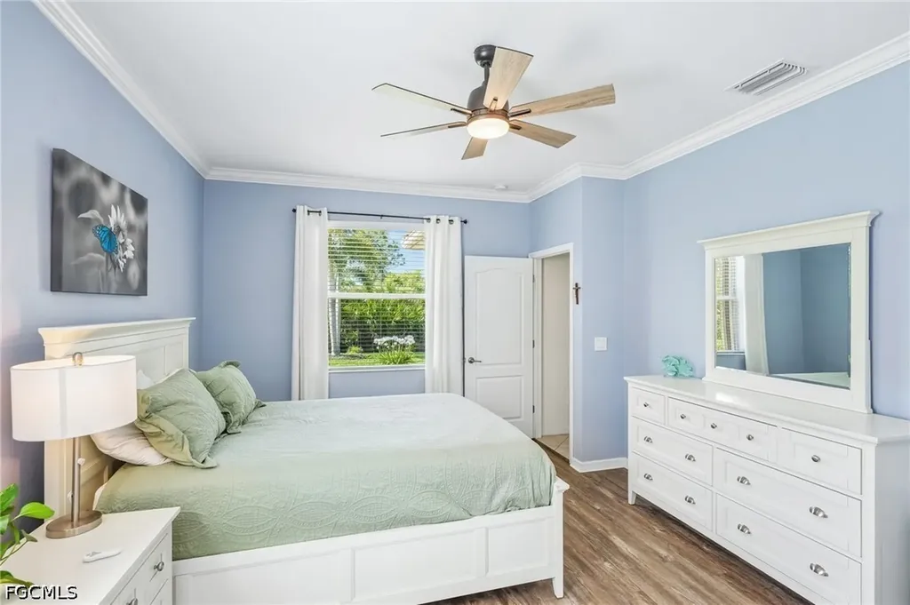 2536 Laurentina Lane Cape Coral FL 33909