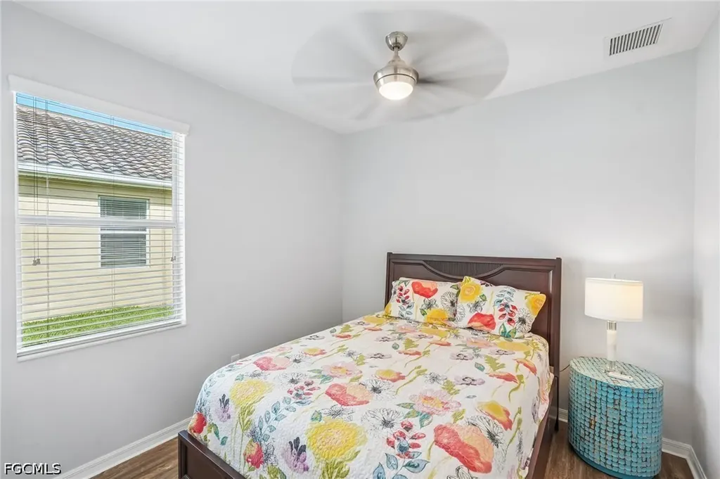 2536 Laurentina Lane Cape Coral FL 33909