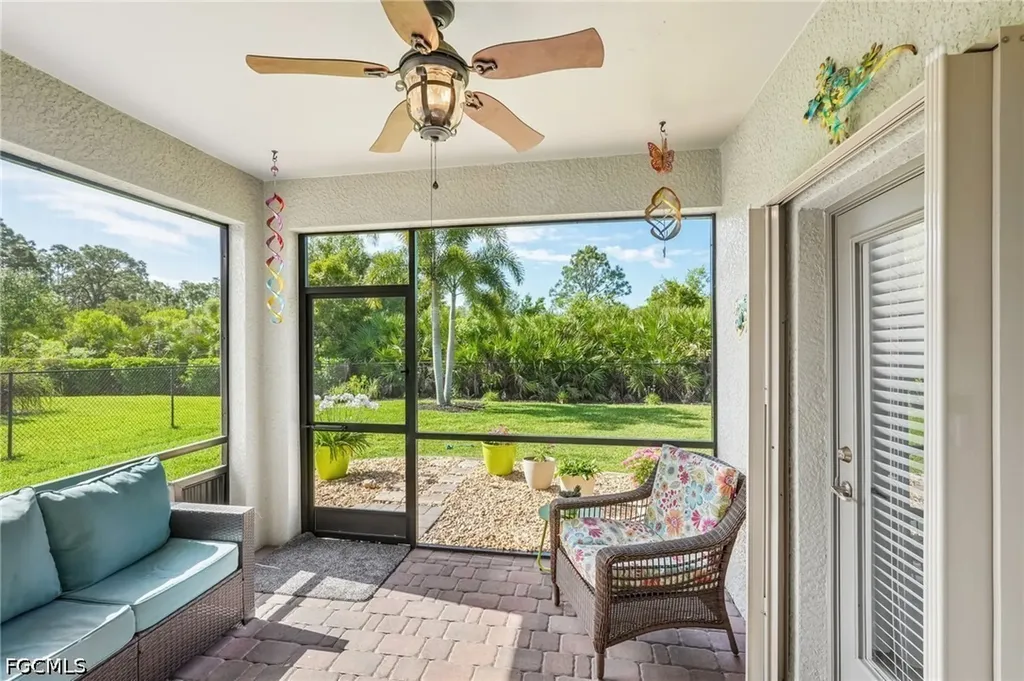 2536 Laurentina Lane Cape Coral FL 33909