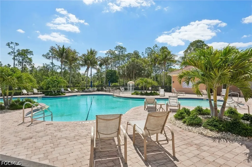 2536 Laurentina Lane Cape Coral FL 33909