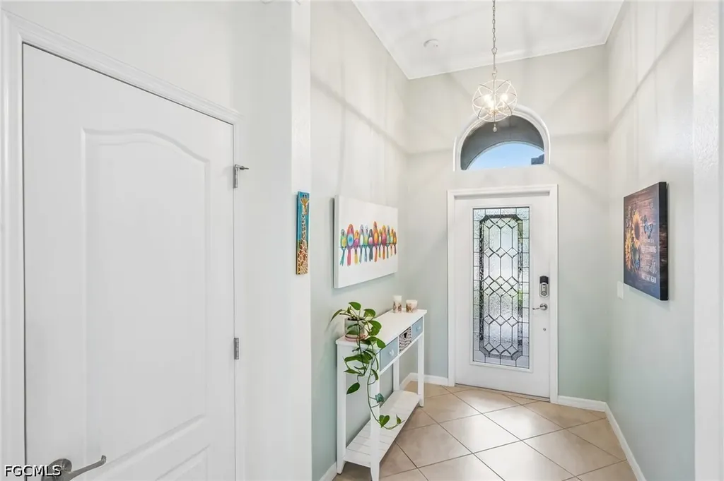 2536 Laurentina Lane Cape Coral FL 33909