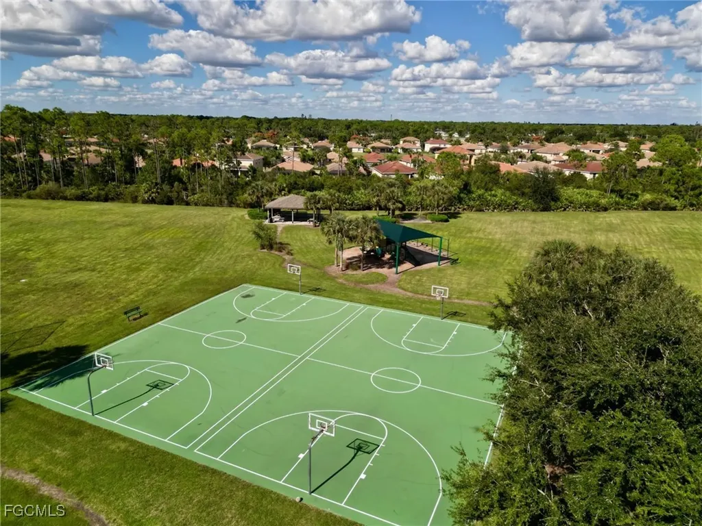 2536 Laurentina Lane Cape Coral FL 33909