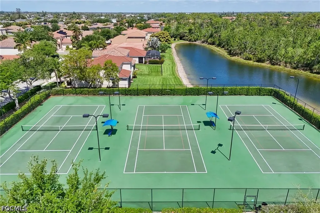 2536 Laurentina Lane Cape Coral FL 33909