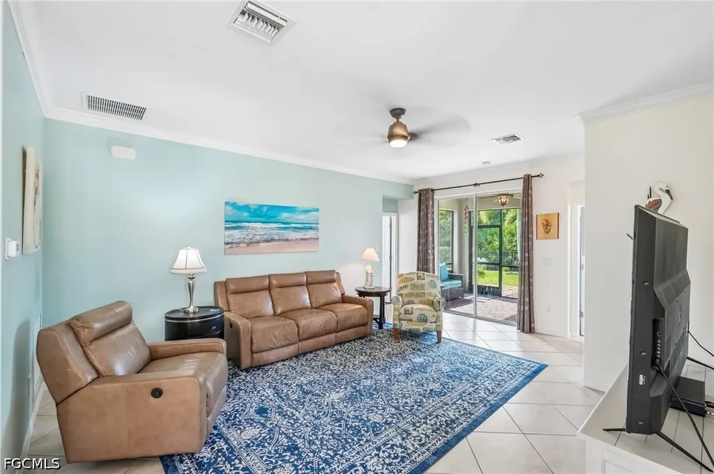 2536 Laurentina Lane Cape Coral FL 33909