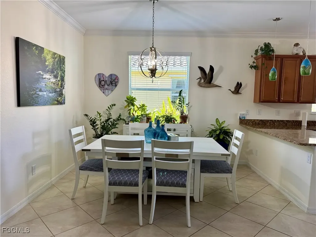 2536 Laurentina Lane Cape Coral FL 33909