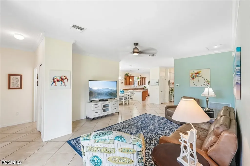 2536 Laurentina Lane Cape Coral FL 33909