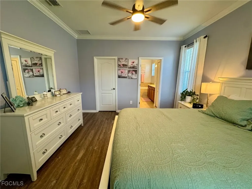 2536 Laurentina Lane Cape Coral FL 33909