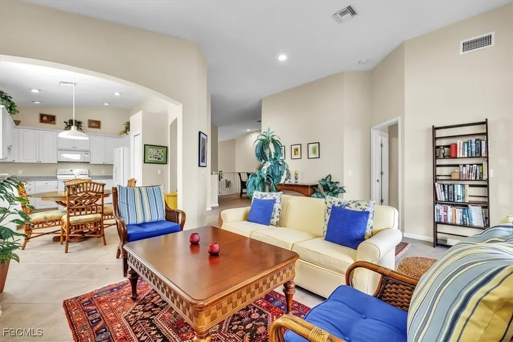 3080 Meandering Way Fort Myers FL 33905