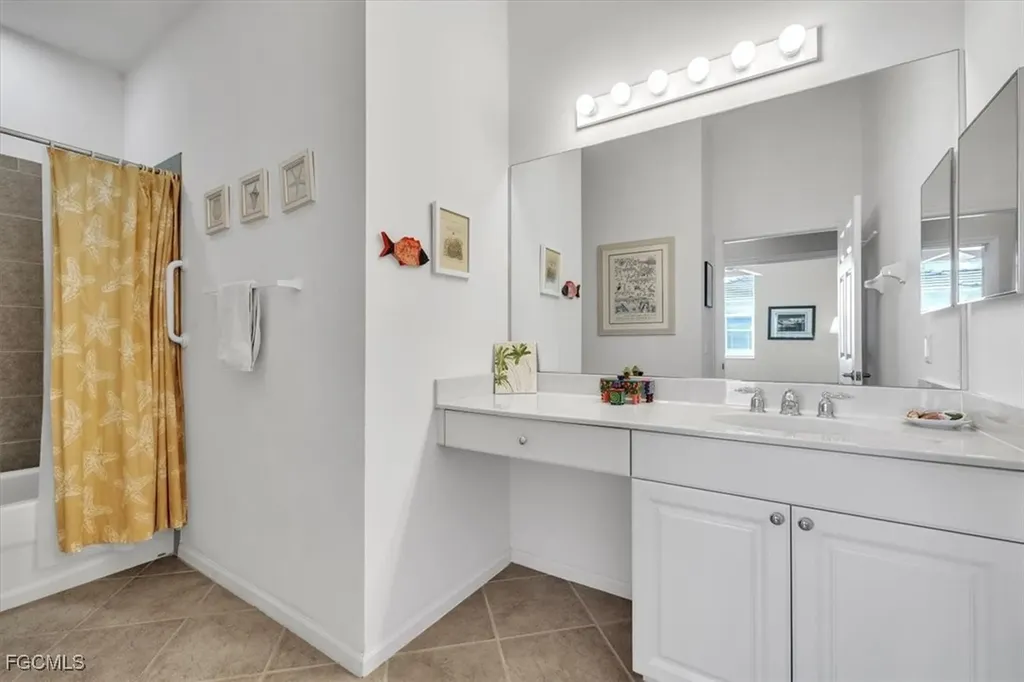 3080 Meandering Way Fort Myers FL 33905
