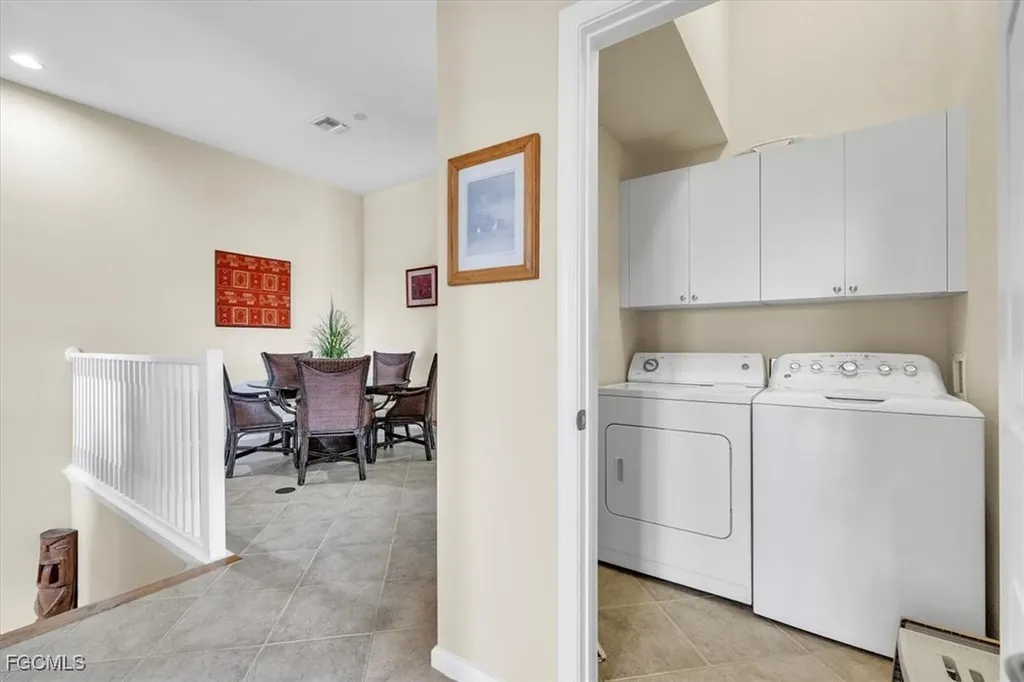 3080 Meandering Way Fort Myers FL 33905