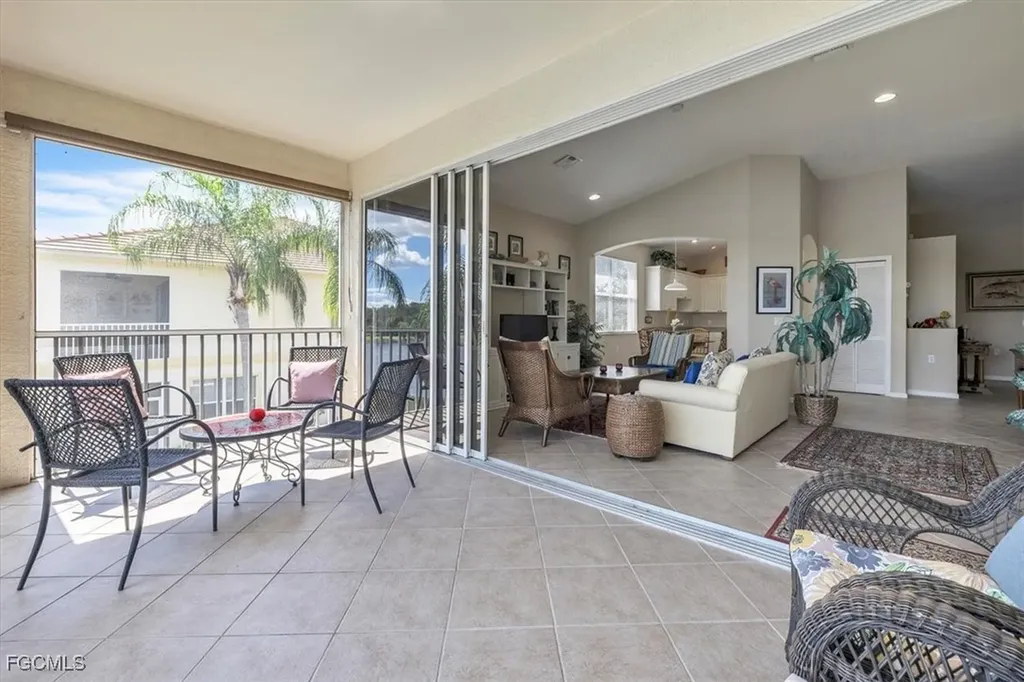 3080 Meandering Way Fort Myers FL 33905