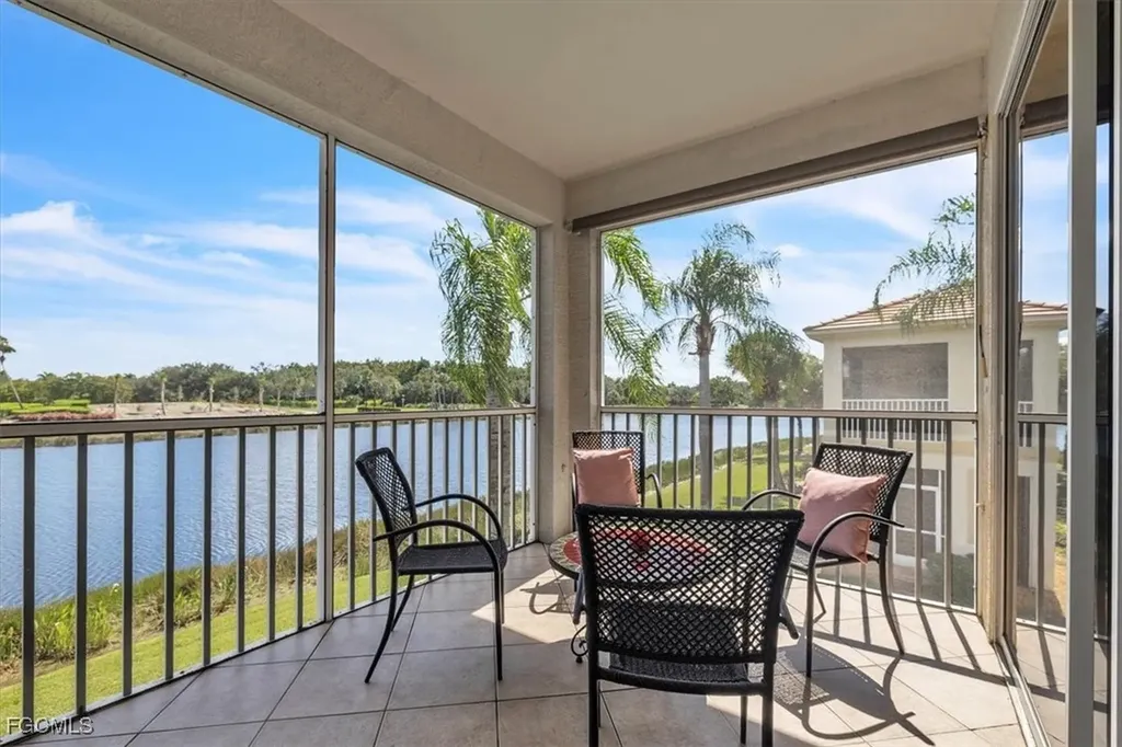 3080 Meandering Way Fort Myers FL 33905