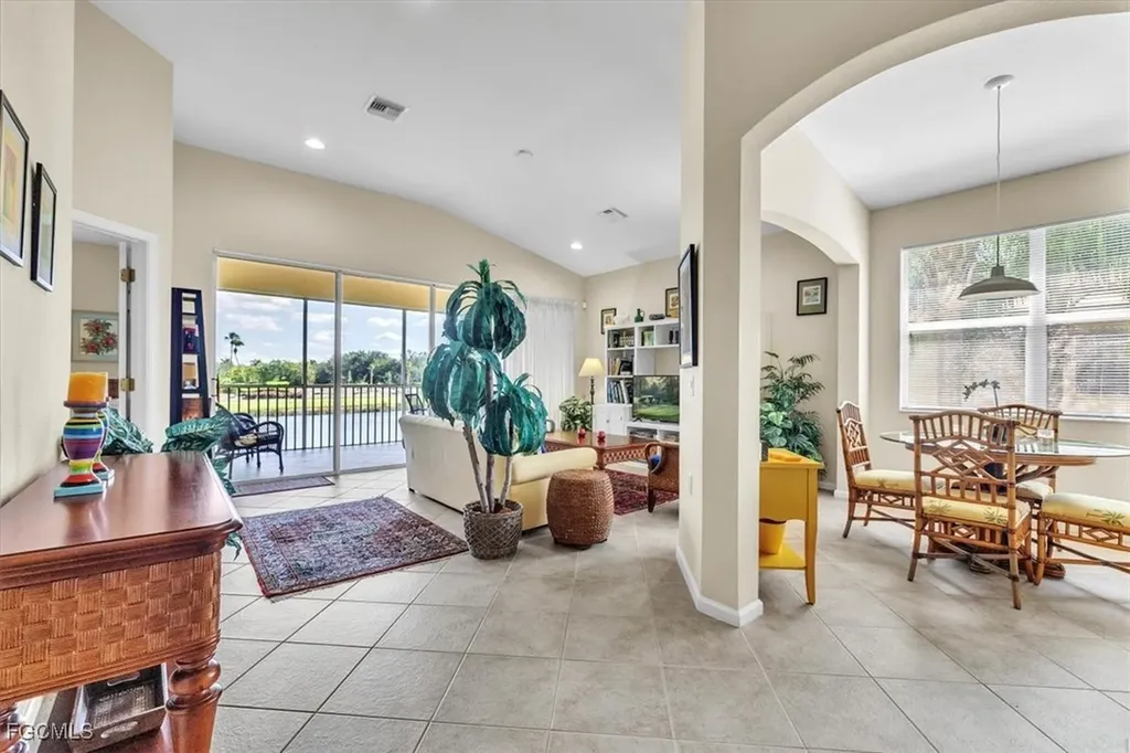3080 Meandering Way Fort Myers FL 33905