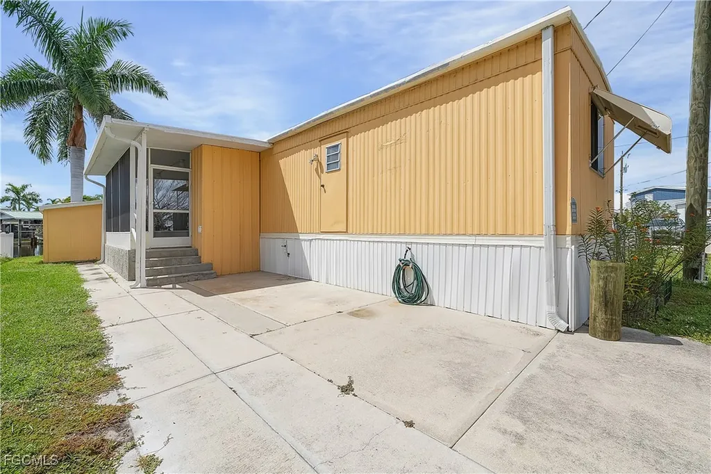 3851 Coconut Drive St. James City FL 33956