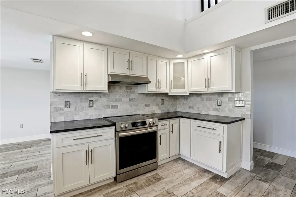 330 Prather Drive Fort Myers FL 33919