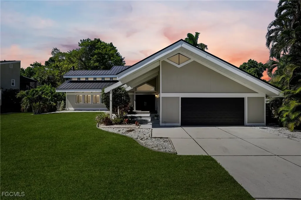 330 Prather Drive Fort Myers FL 33919