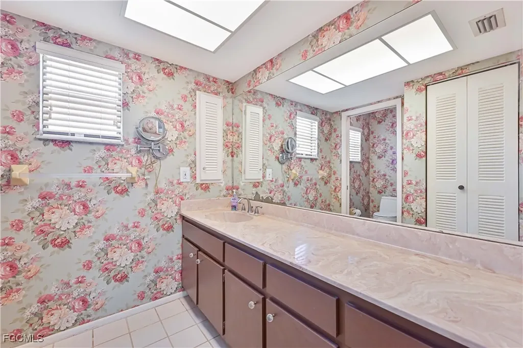 3819 SE 2nd Avenue Cape Coral FL 33904