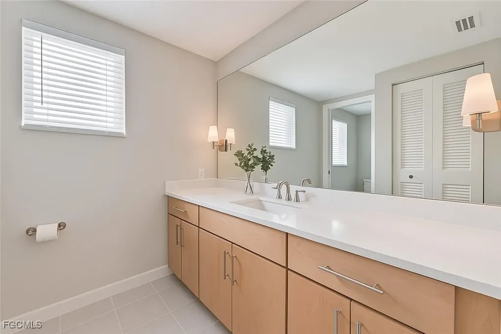 3819 SE 2nd Avenue Cape Coral FL 33904