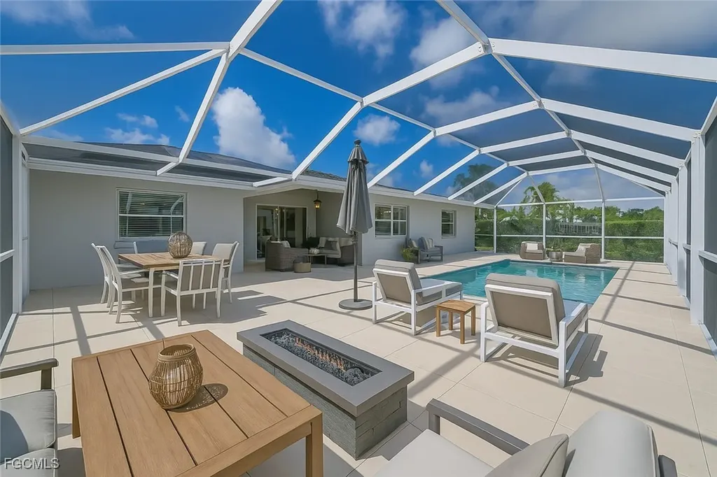 3819 SE 2nd Avenue Cape Coral FL 33904
