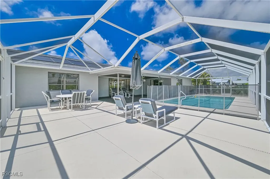 3819 SE 2nd Avenue Cape Coral FL 33904