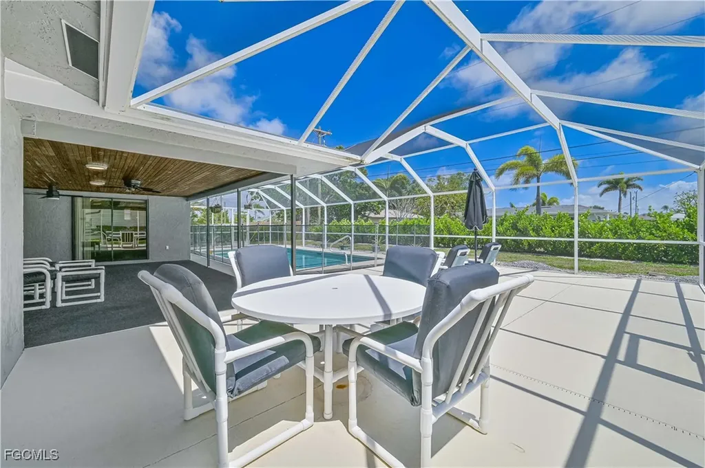 3819 SE 2nd Avenue Cape Coral FL 33904