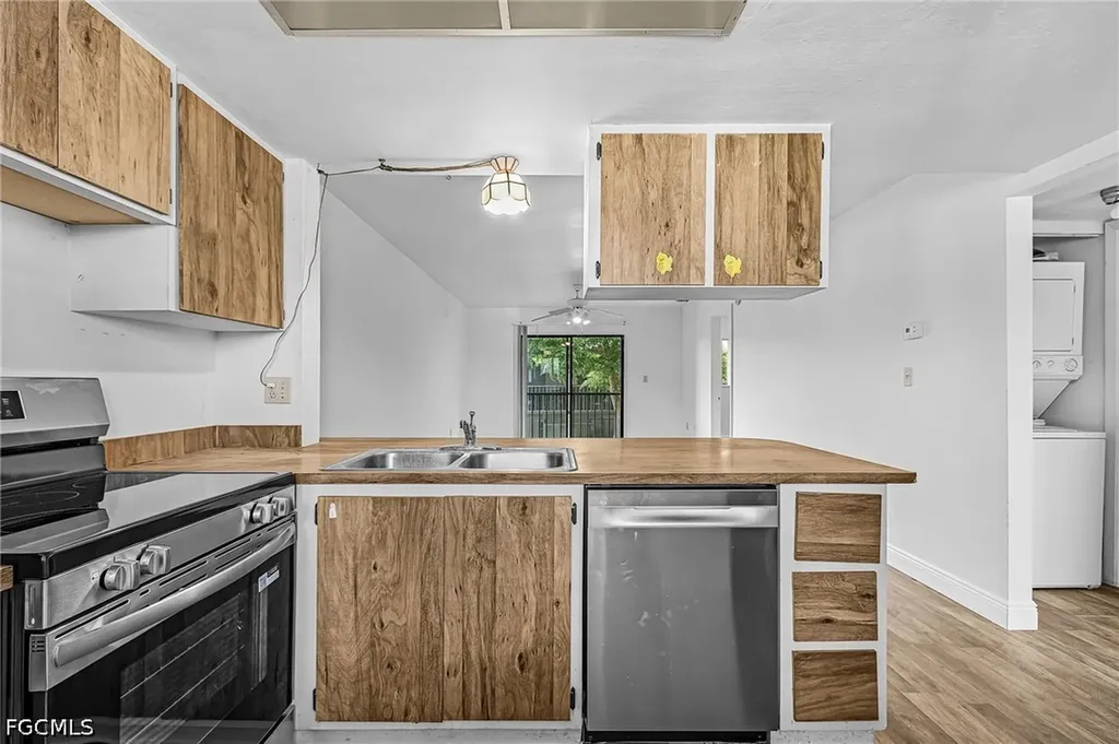 4790 S Cleveland Avenue Fort Myers FL 33907