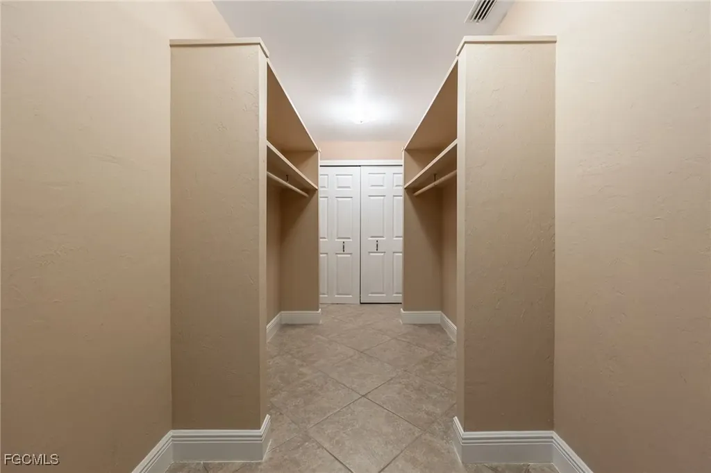 6624 Highland Pines Circle Fort Myers FL 33966