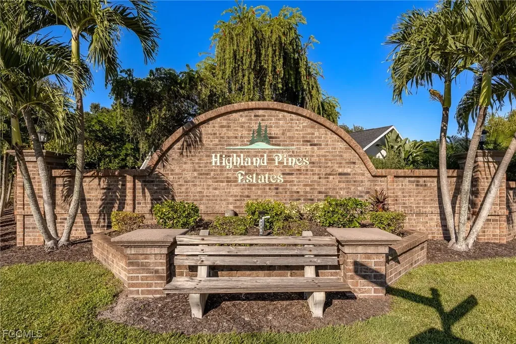 6624 Highland Pines Circle Fort Myers FL 33966