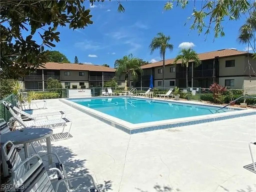 4790 S Cleveland Avenue Fort Myers FL 33907