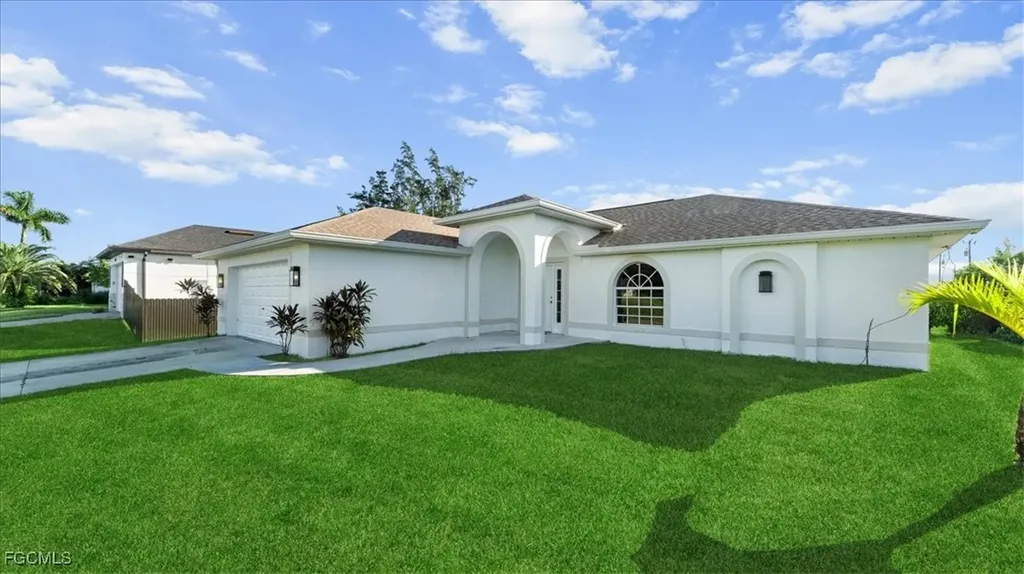 27 SW 19th Court Cape Coral FL 33991