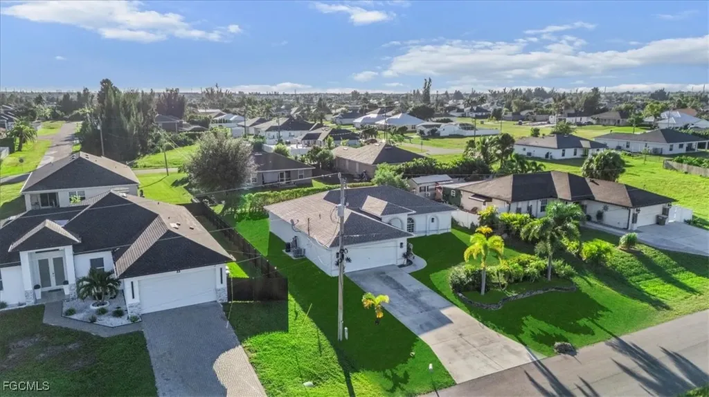 27 SW 19th Court Cape Coral FL 33991