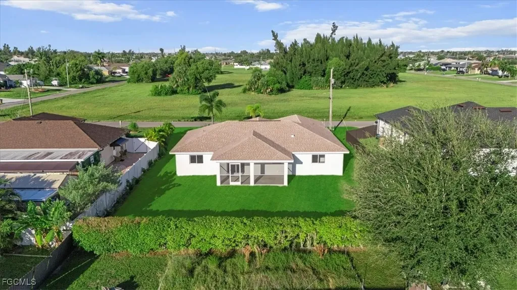 27 SW 19th Court Cape Coral FL 33991