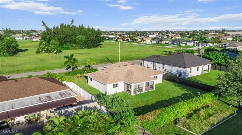 27 SW 19th Court Cape Coral FL 33991