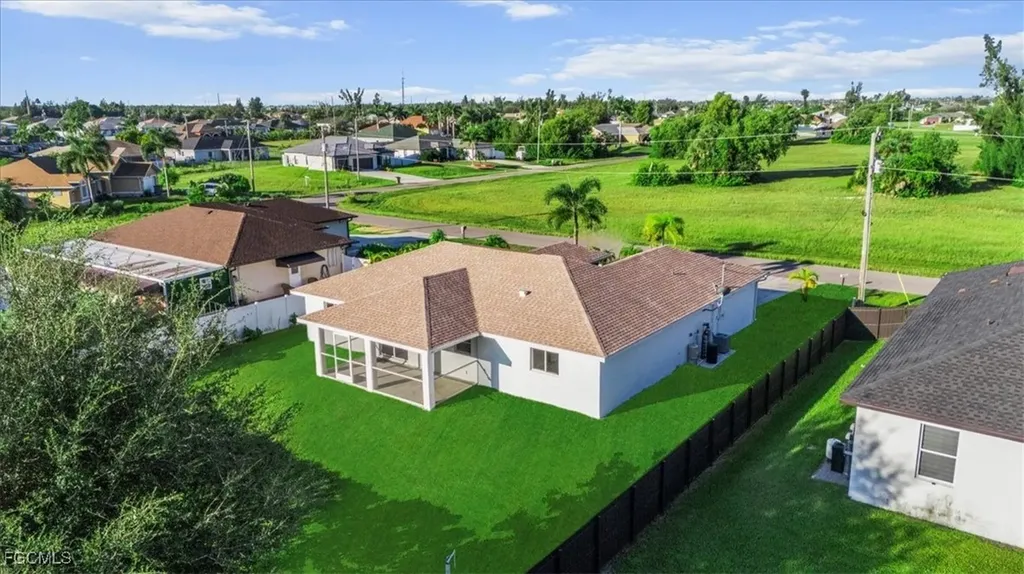 27 SW 19th Court Cape Coral FL 33991