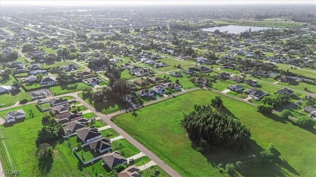 27 SW 19th Court Cape Coral FL 33991