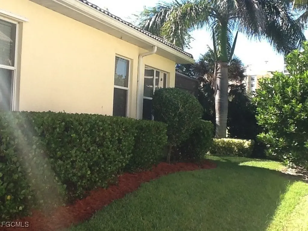 11620 Compass Point Drive Fort Myers FL 33908