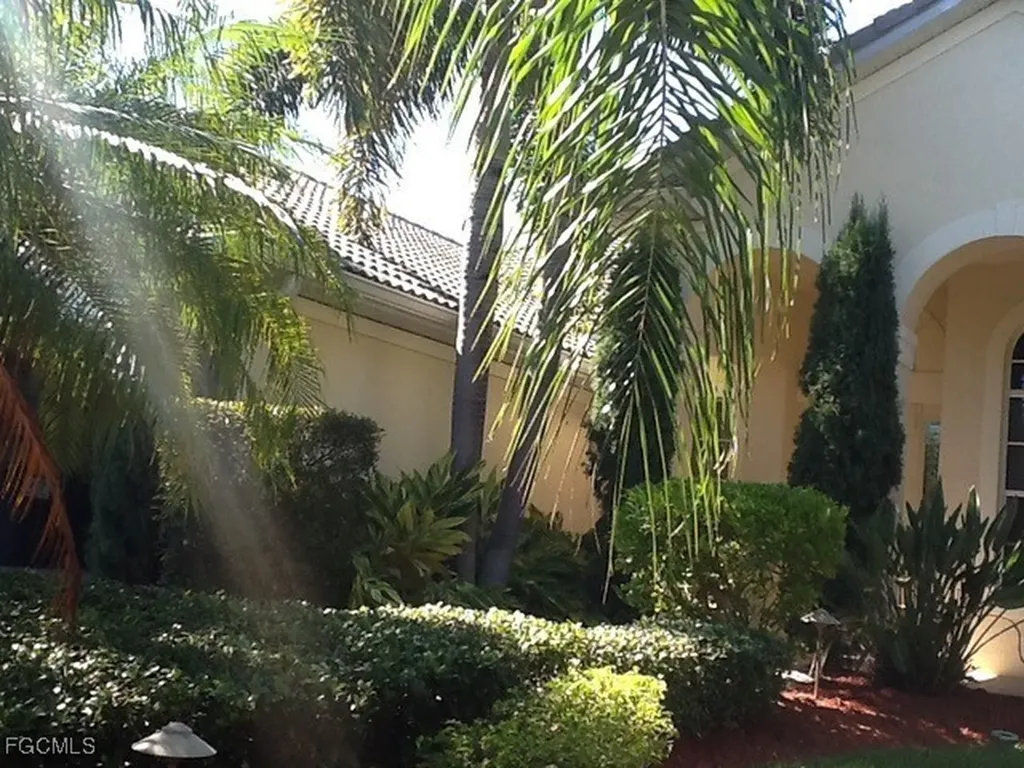 11620 Compass Point Drive Fort Myers FL 33908