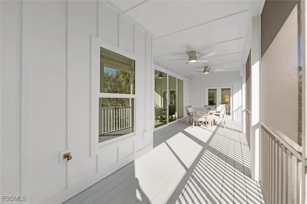 1990 My Tern Court Sanibel FL 33957