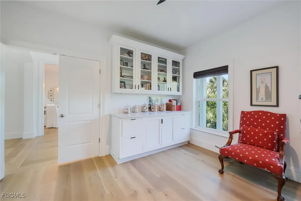 1990 My Tern Court Sanibel FL 33957