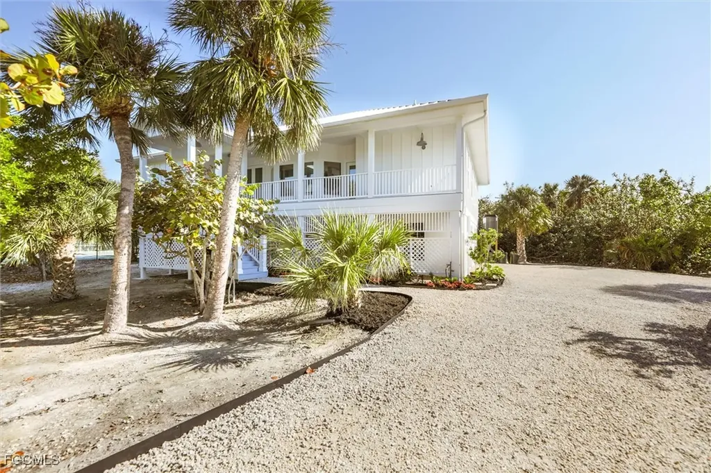 1990 My Tern Court Sanibel FL 33957