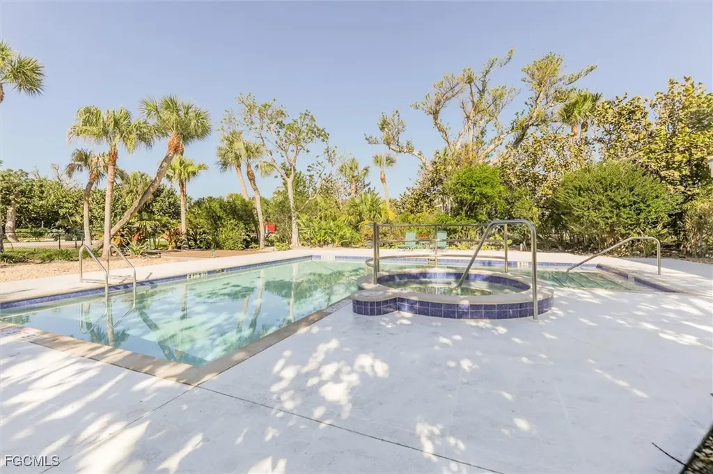1990 My Tern Court Sanibel FL 33957