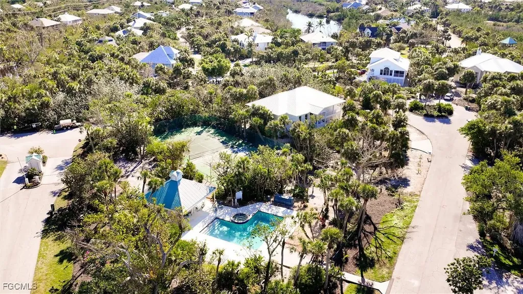 1990 My Tern Court Sanibel FL 33957
